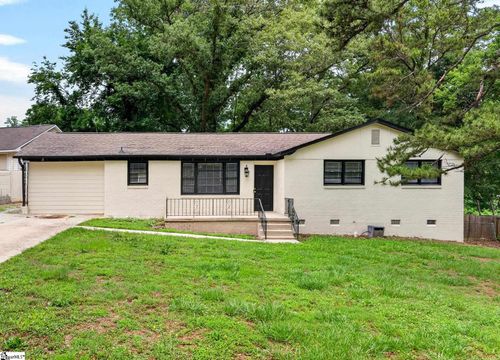 1 Woodleigh Dr, Taylors, SC, 29687-3658 | Card Image