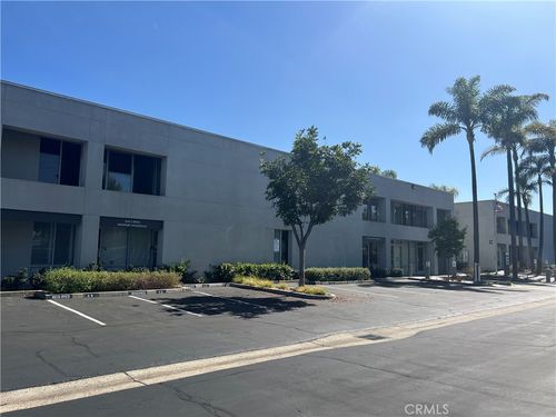 a9-711 W 17th, Costa Mesa, CA, 92627 | Card Image