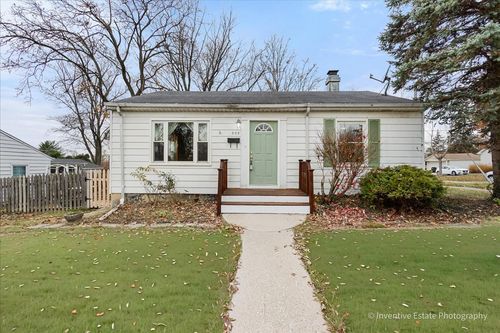 302 S Park St, Westmont, IL, 60559-1942 | Card Image