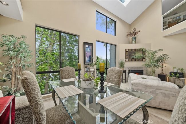 APT-326 - 13331 Moorpark St, Condo with 2 bedrooms, 2 bathrooms and 2 parking in Sherman Oaks CA | Image 11