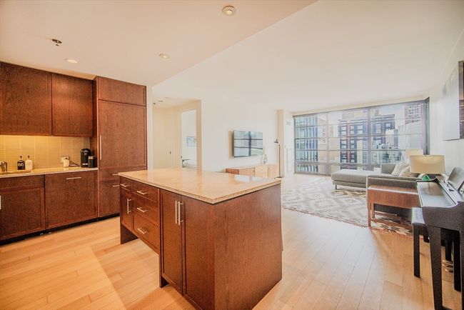 UNIT-1209 - 580 Washington St, Condo with 2 bedrooms, 2 bathrooms and 1 parking in Boston MA | Image 5