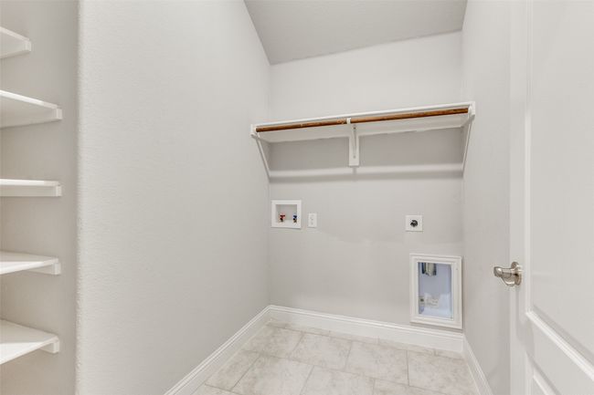 Lanudry room | Image 21