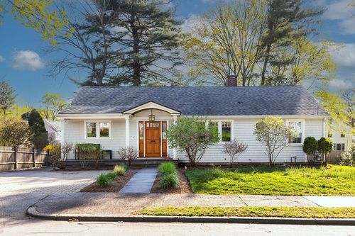 17 Deforest Rd, Newton, MA, 02462-1110 | Card Image