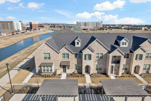 2702 Parkview, Lewisville, TX, 75067 | Card Image