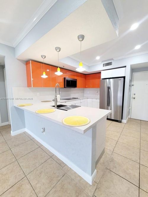 203-208 Nw 47th Avenue, Miami, FL, 33126 | Card Image