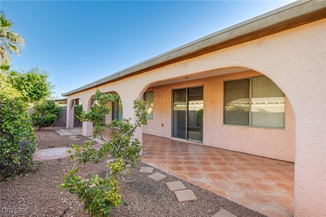 8026 Sunset Creek St, House other with 3 bedrooms, 3 bathrooms and null parking in Las Vegas NV | Image 27