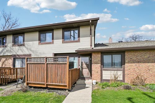 unit-b-8338 Portsmouth Dr, Darien, IL, 60561-8530 | Card Image