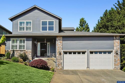 973 Eisenhower Dr Nw, Salem, OR, 97304-3670 | Card Image