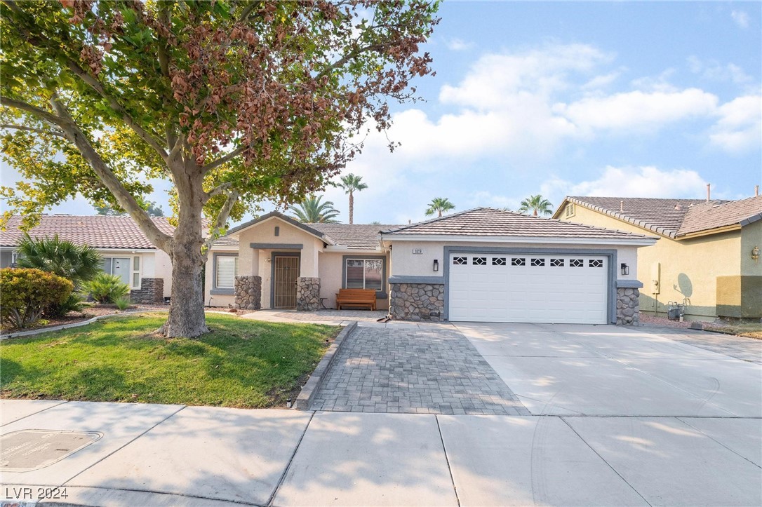 Blue Lantern Dr, Henderson, NV 89015