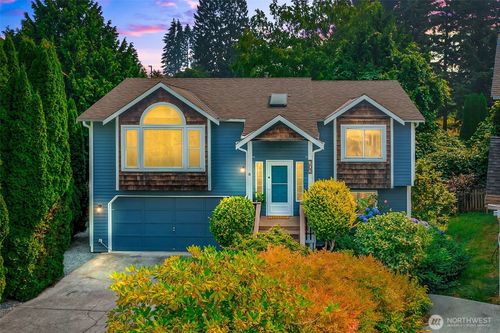 302 18th Pl, Snohomish, WA, 98290-1921 | Card Image
