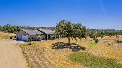 35095 Rough Rider Way, Raymond, CA, 93653-9788 | Card Image