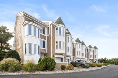 206 - 6 Grand Pointe Way, Condo with 3 bedrooms, 3 bathrooms and null parking in Sea Bright NJ | Image 2