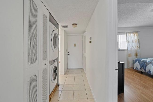 APT-301 - 6075 N Sabal Palm Blvd, Condo with 2 bedrooms, 2 bathrooms and null parking in Tamarac FL | Image 6