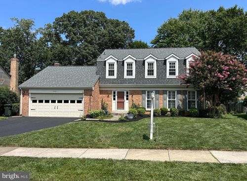 5581 Ann Peake Dr, FAIRFAX, VA, 22032-3132 | Card Image