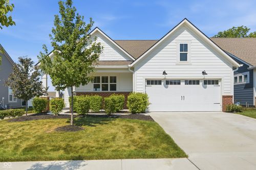 418 Ehrlich Ln, Westfield, IN, 46074-4916 | Card Image