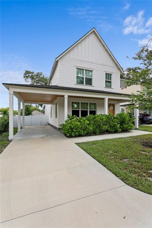 213 W Elm St, Tampa, FL, 33604-5411 | Card Image