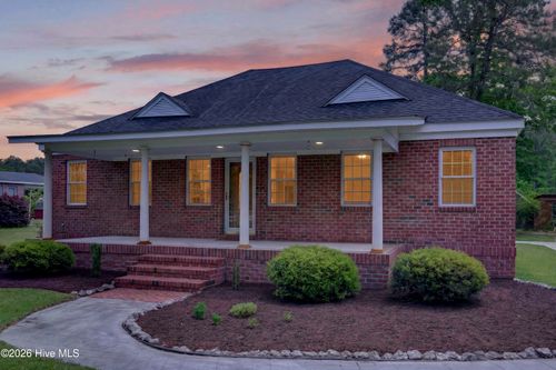 575 Island Creek Rd, Rocky Point, NC, 28457-7864 | Card Image