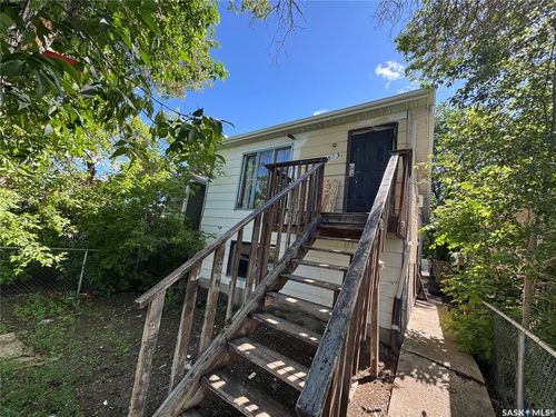 1633 Retallack Street, Regina, SK, S4T2J6 | Card Image