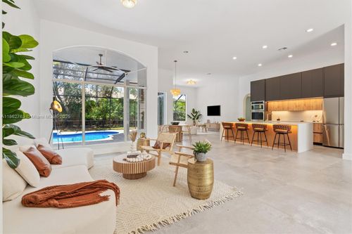 10275 Oak Meadow Ln, Lake Worth, FL, 33449-5468 | Card Image