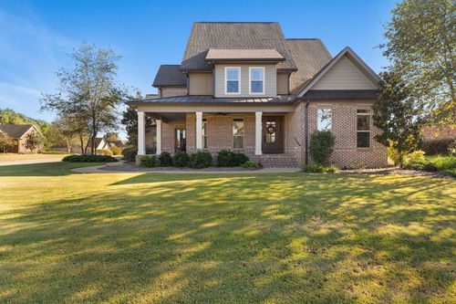 106 Brandt Dr, Tuscumbia, AL, 35674-9142 | Card Image