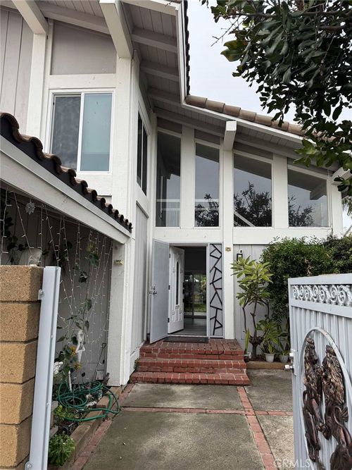 408 N Flower St, Orange, CA, 92868-1931 | Card Image