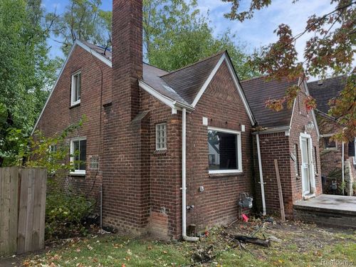 16636 Ardmore St, Detroit, MI, 48235-4090 | Card Image