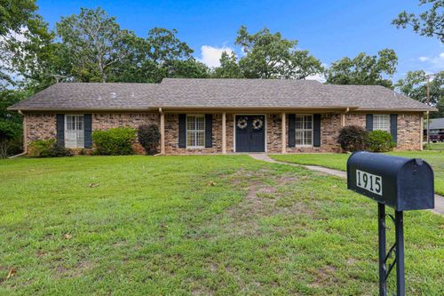 1915 Sunshine Sq, Longview, TX, 75601-3201 | Card Image