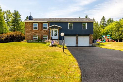 169 Greystone Dr, Almonte, ON, K0A1A0 | Card Image