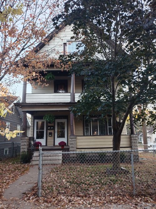776 Aurora Ave, Saint Paul, MN, 55104-4972 | Card Image
