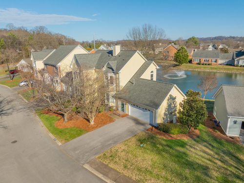 1213 Bridgewater Ln, Chattanooga, TN, 37405-4213 | Card Image