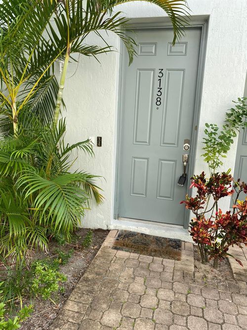 3138 Laurel Ridge Circle Circle, Riviera Beach, FL, 33404 | Card Image