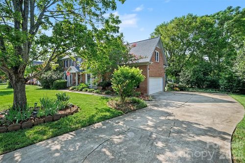 4368 Mackenzie Ct Sw, Concord, NC, 28027-9430 | Card Image