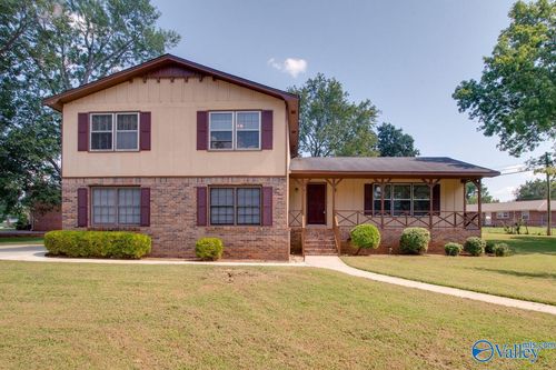 1100 Philpot Ave Ne, Huntsville, AL, 35811-2034 | Card Image