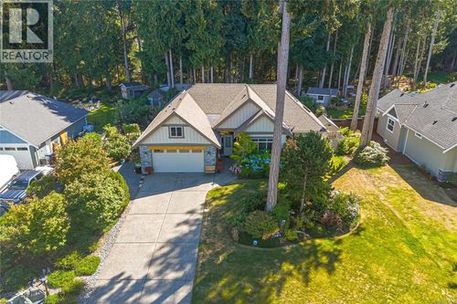 3888 Creekside Dr, Bowser, BC, V0R1G0 | Card Image