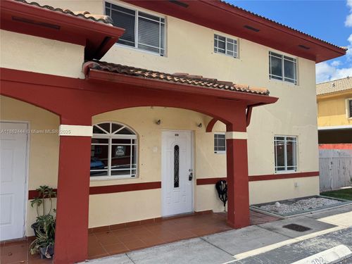 unit-102-11041 W Okeechobee Rd, Hialeah, FL, 33018-4257 | Card Image
