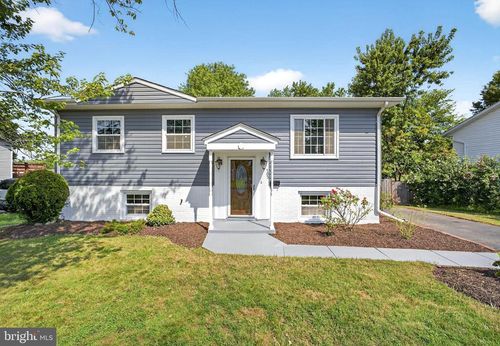 705 S Birch St, STERLING, VA, 20164-4110 | Card Image