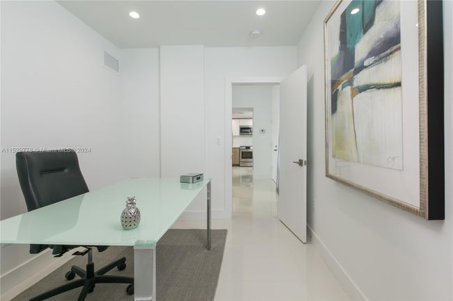 PH15 - 800 West Ave, Condo with 3 bedrooms, 2 bathrooms and null parking in Miami Beach FL | Image 20