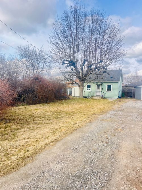 515 Rennie St, Hamilton, ON, L8H3P6 | Card Image