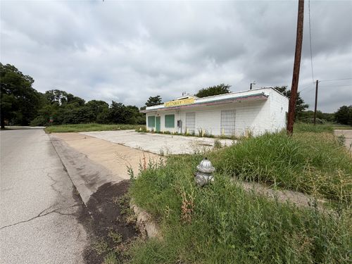 1813 Portland Ave, Fort Worth, TX, 76102-1532 | Card Image