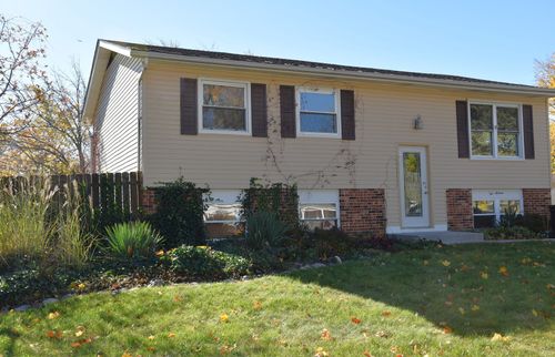 216 Malibu Court, Bolingbrook, IL, 60440 | Card Image