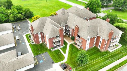 apt-103-8001 Westridge Rd, Raytown, MO, 64138-2669 | Card Image