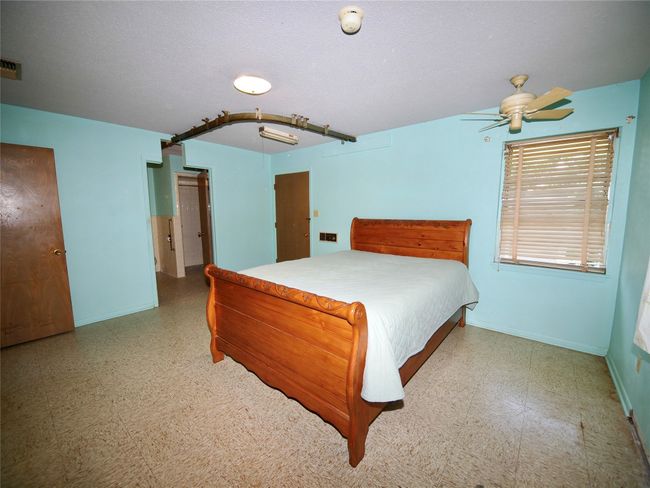 1441 Brazos St, House other with 3 bedrooms, 2 bathrooms and null parking in Graham TX | Image 21