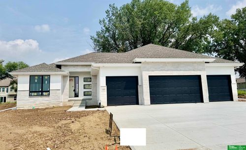 11011 S 98th St, Papillion, NE, 68046-5107 | Card Image