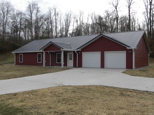 752 W Thornridge Way, Spencer, IN, 47460-7168 | Card Image