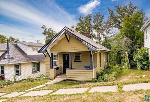 421 N 11th Ave W, Duluth, MN, 55806-2263 | Card Image
