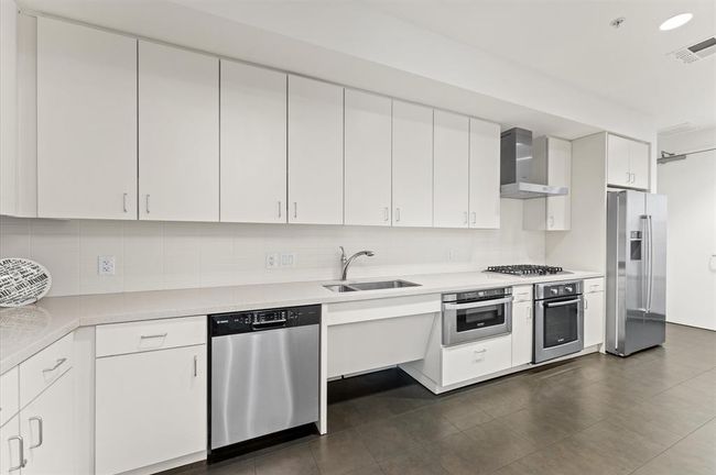A well equipped catering kitchen on the 5th floor. | Image 26