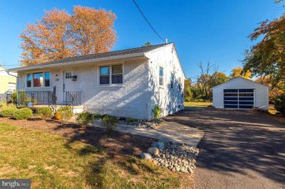 110 Cherry Avenue, House other with 2 bedrooms, 1 bathrooms and null parking in TRAPPE PA | Image 2