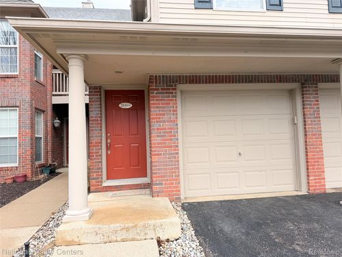 28469 Carlton Way Dr, Novi, MI, 48377-2636 | Card Image