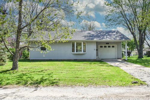 218 N 2nd Ave, Chenoa, IL, 61726-1026 | Card Image