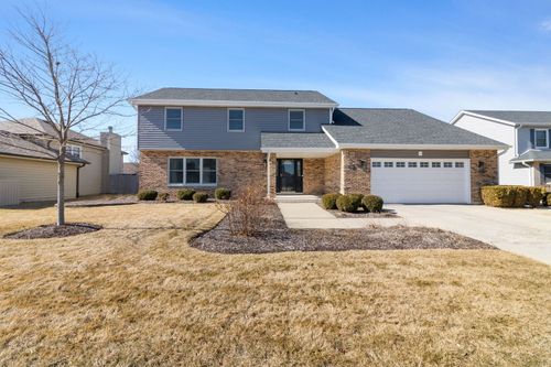 303 Westwood Dr, Shorewood, IL, 60404-9427 | Card Image
